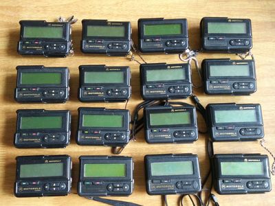 十六臺傳呼機的協奏曲 時代的通訊回響